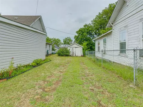 323 E Main St, Stroud, OK 74079 photo 36