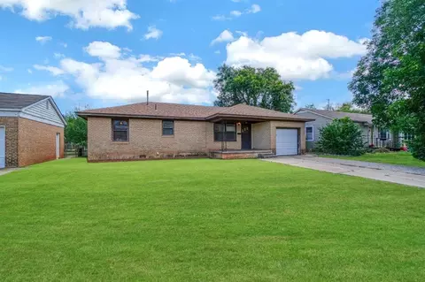 802 E Sutherland St, Altus, OK 73521 photo 2