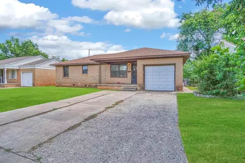 802 E Sutherland St, Altus, OK 73521 photo 3