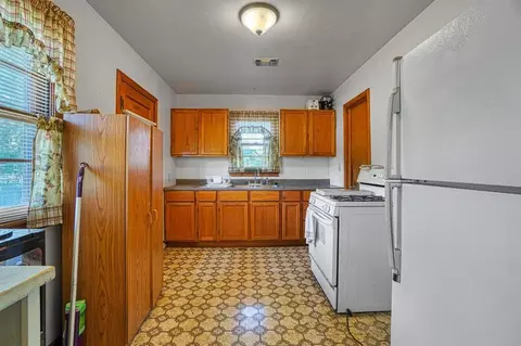 802 E Sutherland St, Altus, OK 73521 photo 10