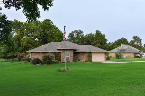 7508 Dripping Springs Ln, Oklahoma City, OK 73150