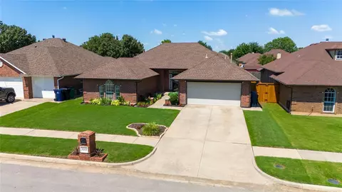 8313 Megan Dr, Oklahoma City, OK 73135