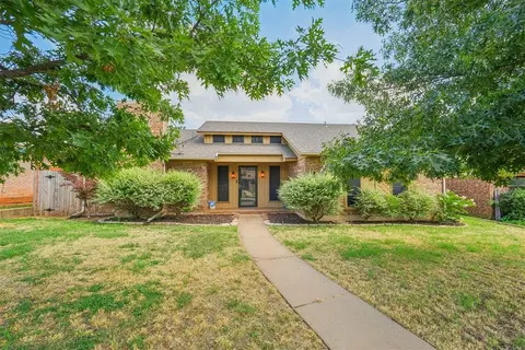 504 NW 140th St, Edmond, OK 73013