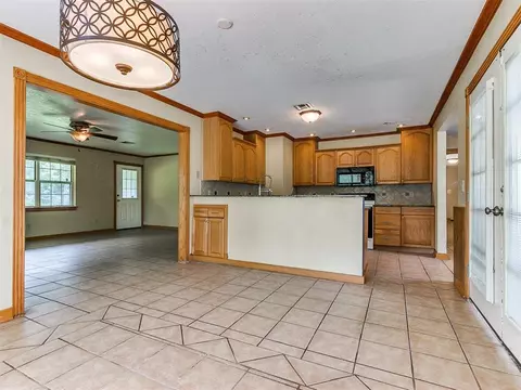 3650 E Cedar Ln, Noble, OK 73068 photo 9