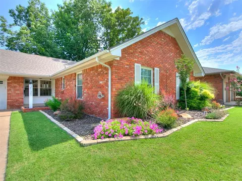 2121 Fremont Dr, Oklahoma City, OK 73120