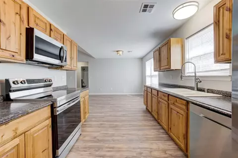 15950 D St, Moore, OK 73165 photo 19