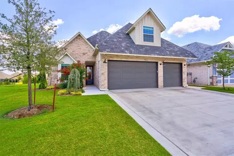 4940 Pont Neuf Rd, Edmond, OK 73034