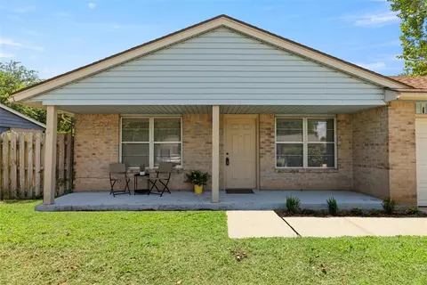 1600 NE 5th St, Moore, OK 73160