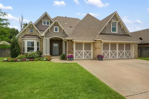 15904 Royal Crest Ln, Edmond, OK 73013
