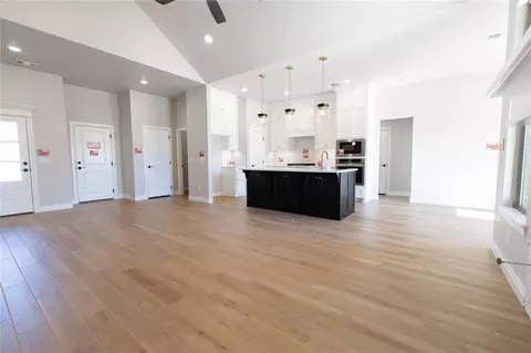 9304 NW 118th Ter, Yukon, OK 73099