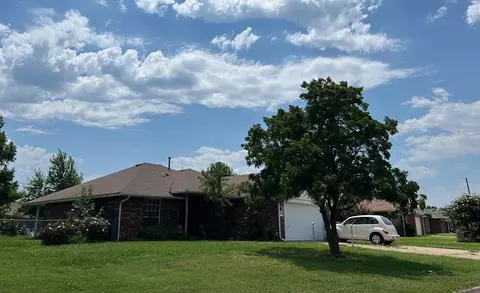 4856 Del Aire Dr, Del City, OK 73115
