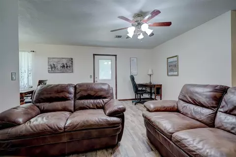 802 Sooner Ct, Guthrie, OK 73044 photo 10