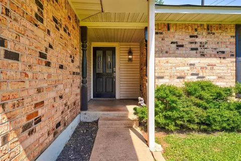 802 Sooner Ct, Guthrie, OK 73044 photo 3
