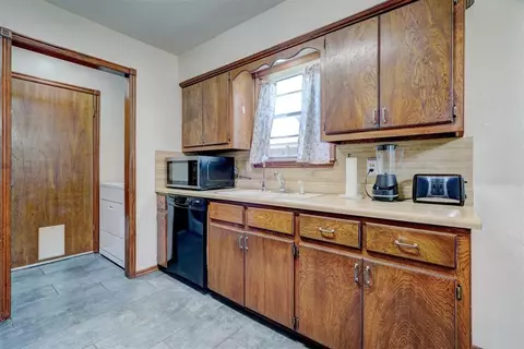 802 Sooner Ct, Guthrie, OK 73044 photo 14