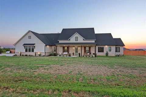 4255 White Ash Dr, Piedmont, OK 73078