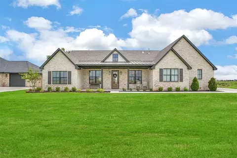 606 Heritage Rd, Altus, OK 73521