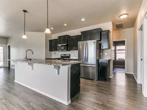 2516 Fallview Dr, Edmond, OK 73034 photo 4