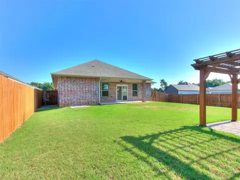 2516 Fallview Dr, Edmond, OK 73034 photo 26