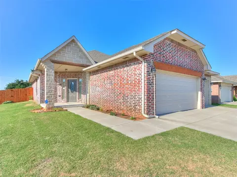 2516 Fallview Dr, Edmond, OK 73034 photo 2