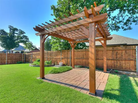 2516 Fallview Dr, Edmond, OK 73034 photo 28