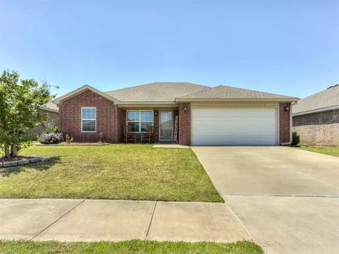 2901 Thompson Farm Ln, Yukon, OK 73099