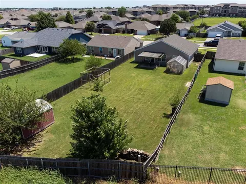 1505 Eagle Dr, Moore, OK 73160 photo 38
