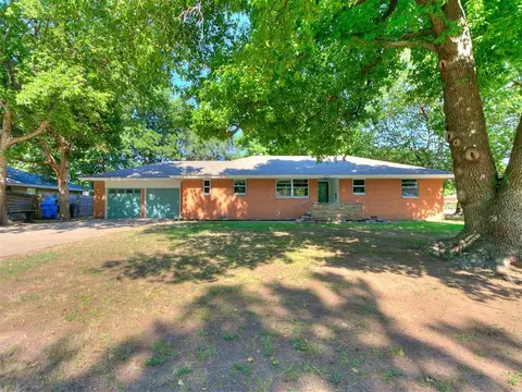 101 N Sherry Ave, Norman, OK 73069