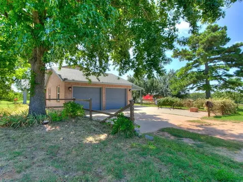 22375 Patterson Rd, Tecumseh, OK 74873 photo 8