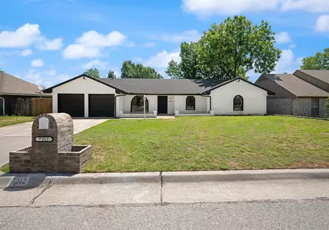 7212 Edenborough Dr, Oklahoma City, OK 73132
