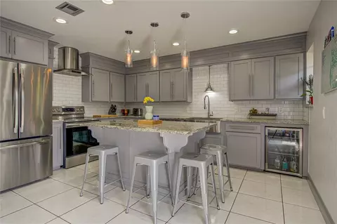 6100 Norwich Ct, Oklahoma City, OK 73132