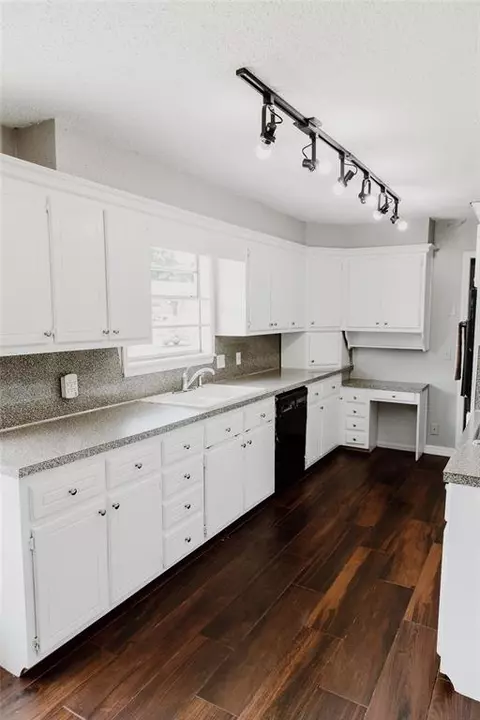 909 W 22nd St, Ada, OK 74820 photo 8