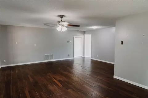 909 W 22nd St, Ada, OK 74820 photo 5