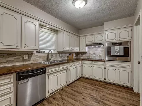 8216 NW 39th St, Bethany, OK 73008 photo 17