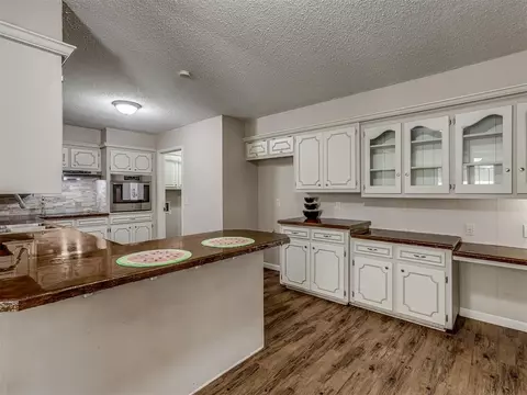 8216 NW 39th St, Bethany, OK 73008 photo 14