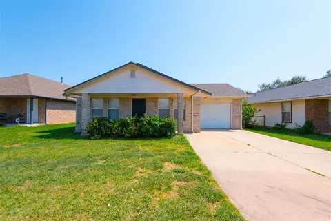 8620 Hillridge Dr, Oklahoma City, OK 73141