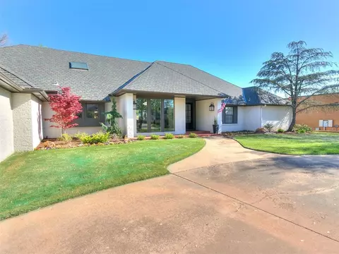 5800 Oak Tree Rd, Edmond, OK 73025 photo 3