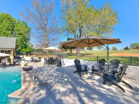 5800 Oak Tree Rd, Edmond, OK 73025 photo 5