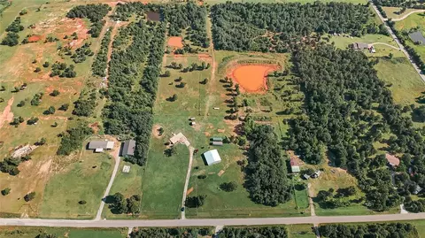30706 Clearpond Rd, Shawnee, OK 74801
