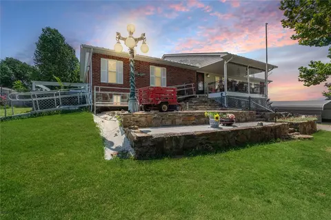 8600 Oak Hill Dr, Oklahoma City, OK 73150