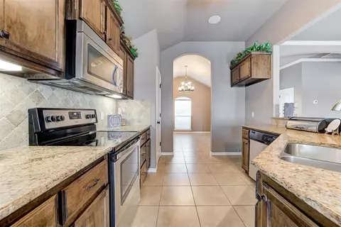 4501 Boardwalk Ave, Moore, OK 73160 photo 11