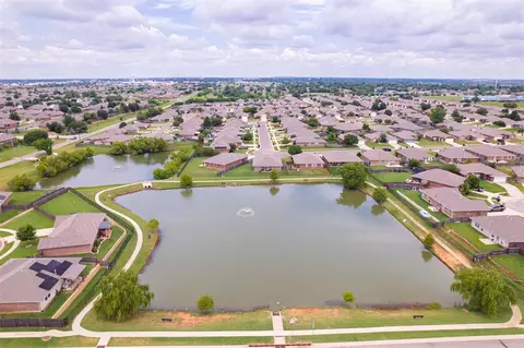 4501 Boardwalk Ave, Moore, OK 73160 photo 32