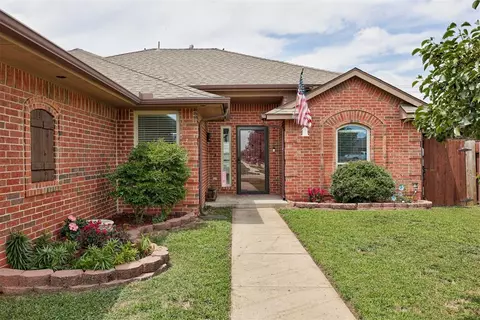 4501 Boardwalk Ave, Moore, OK 73160 photo 2