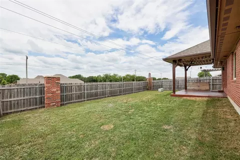 4501 Boardwalk Ave, Moore, OK 73160 photo 27