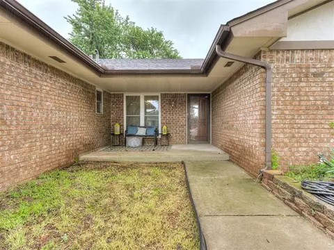 232 E Meade Dr, Yukon, OK 73099 photo 4