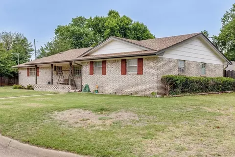 8201 NW 26th St, Bethany, OK 73008