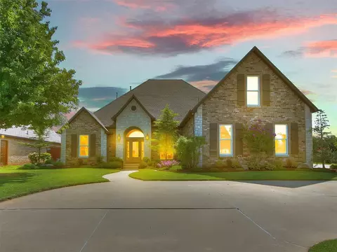 905 Granite Ct, Yukon, OK 73099