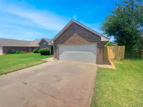 337 W Strasburg Way, Mustang, OK 73064