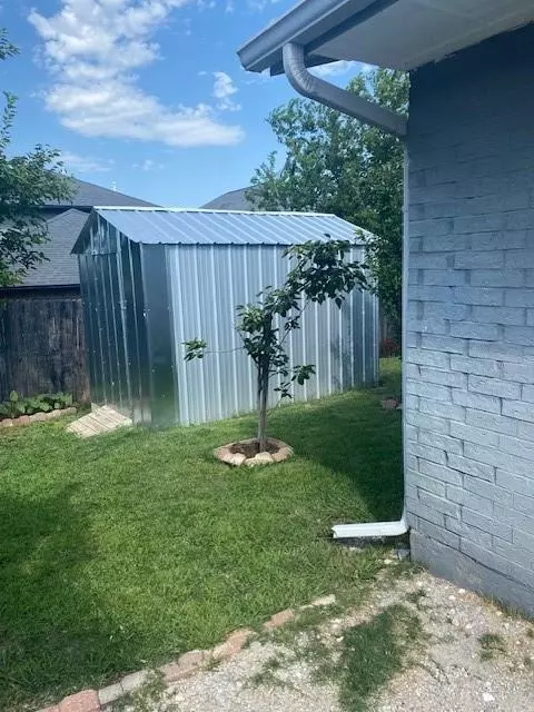 909 Heather Ln, Moore, OK 73160 photo 22