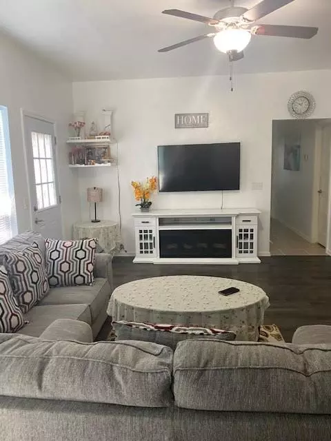 909 Heather Ln, Moore, OK 73160 photo 6