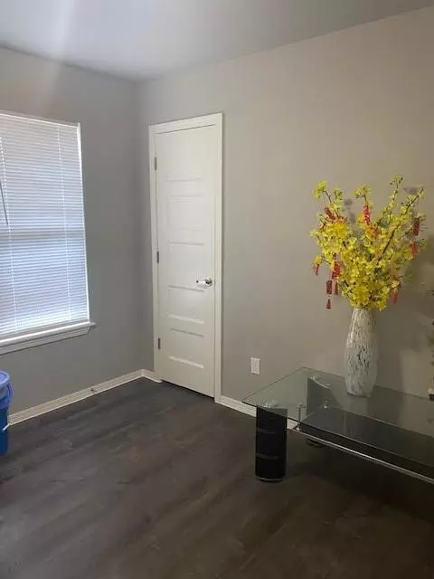 909 Heather Ln, Moore, OK 73160 photo 15
